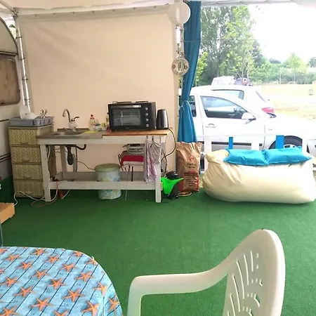 Каравана На Къмпинг Златна Рибка На Метри От Плажа * Sozopol
